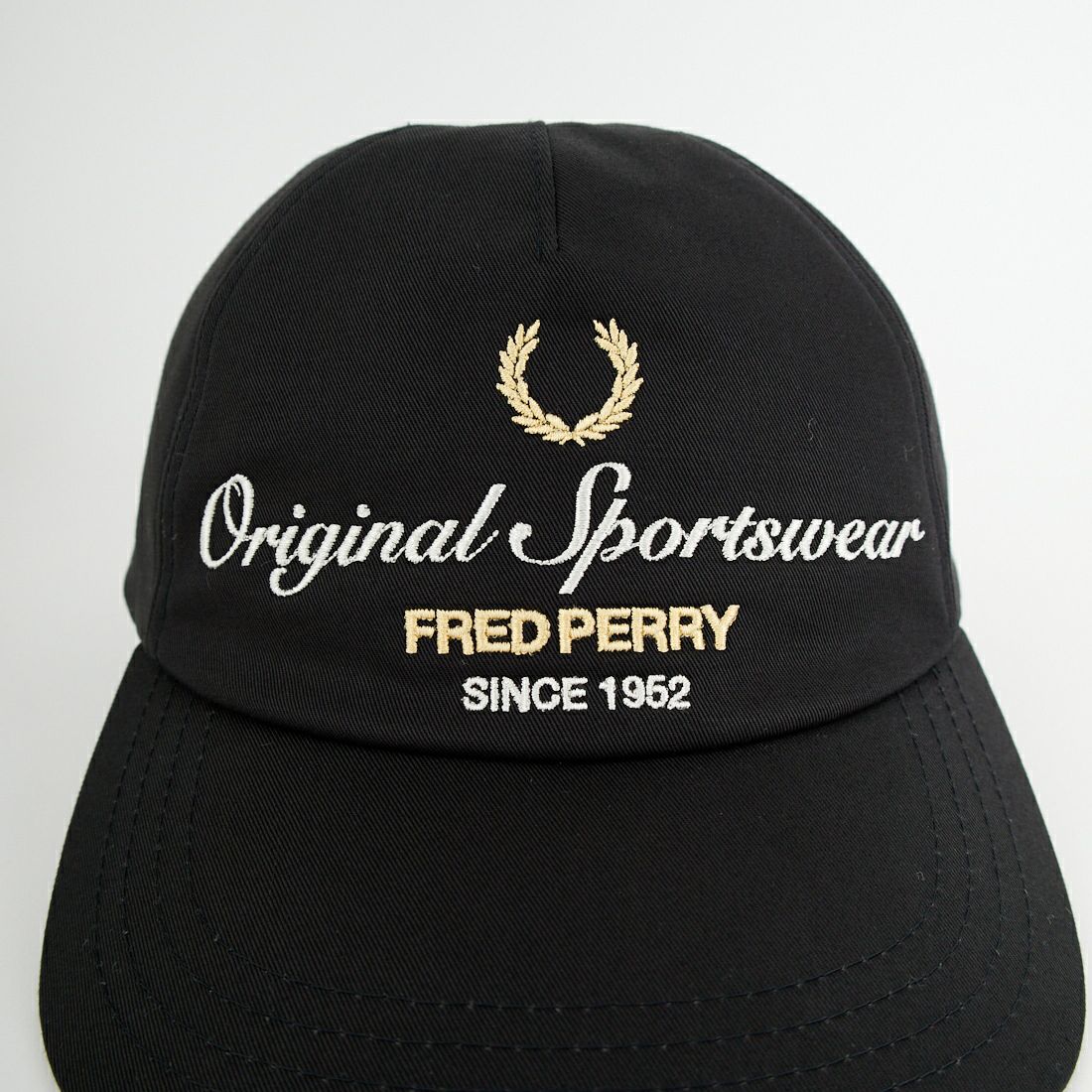 FRED PERRY [フレッドペリー] 別注 ブランデッドツイルキャップ [FPA-26S-038JF] BLACK/SNOW
