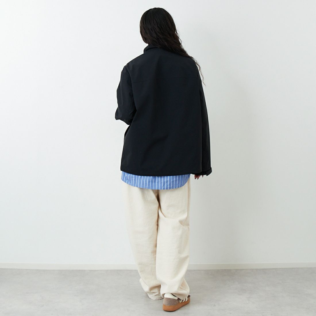 A.P.C. [アー・ペー・セー] ナイロンジップブルゾン [BLOUSON-SUTHERLAND] 99 NOIR &&モデル身長：162cm 着用サイズ：XS&&