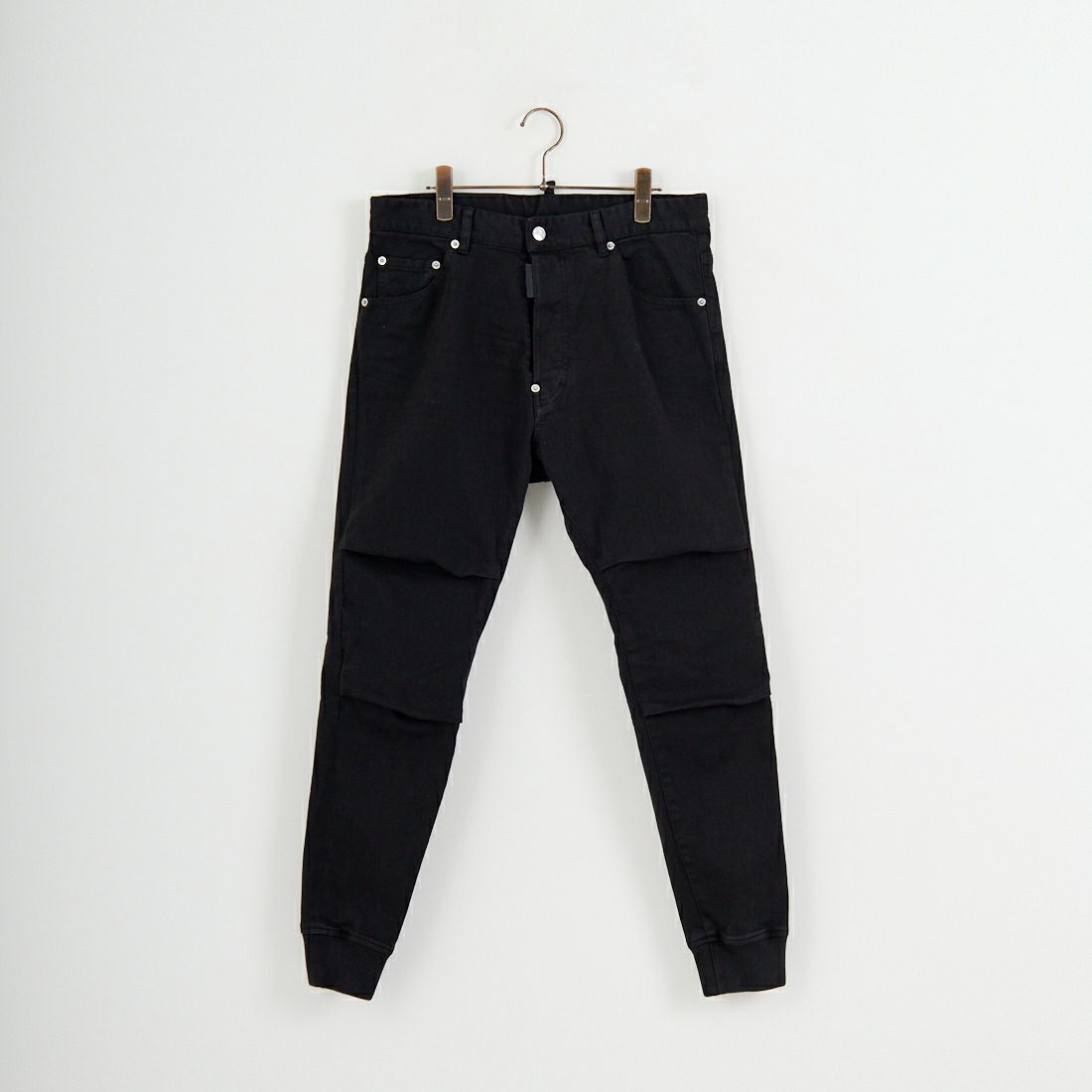 900 BLACK