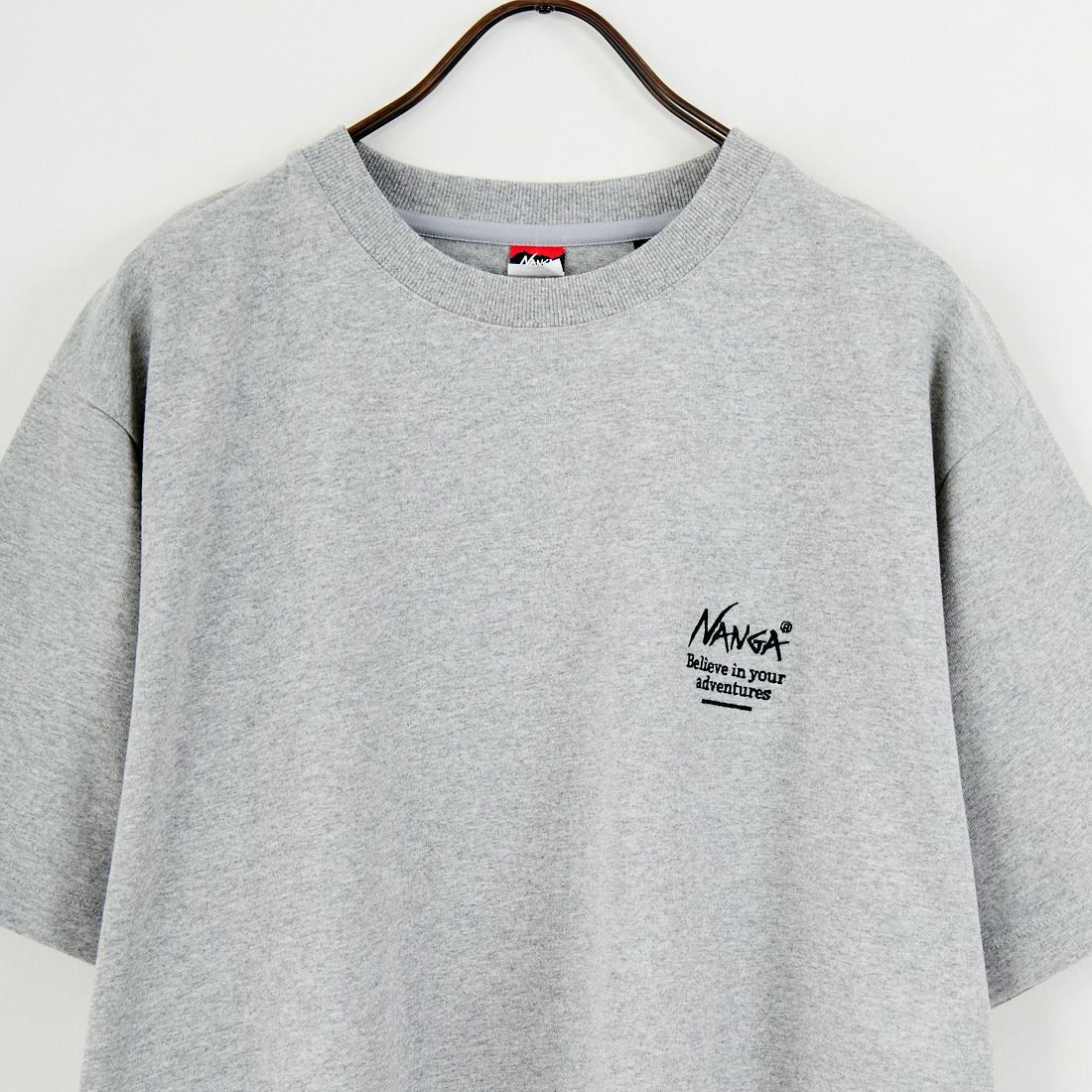 JEANSFACTORY × NANGA [ジーンズファクトリー × ナンガ] 別注 ヒストリーロゴ バックプリントTシャツ [NW26SS-JF2] GRAY