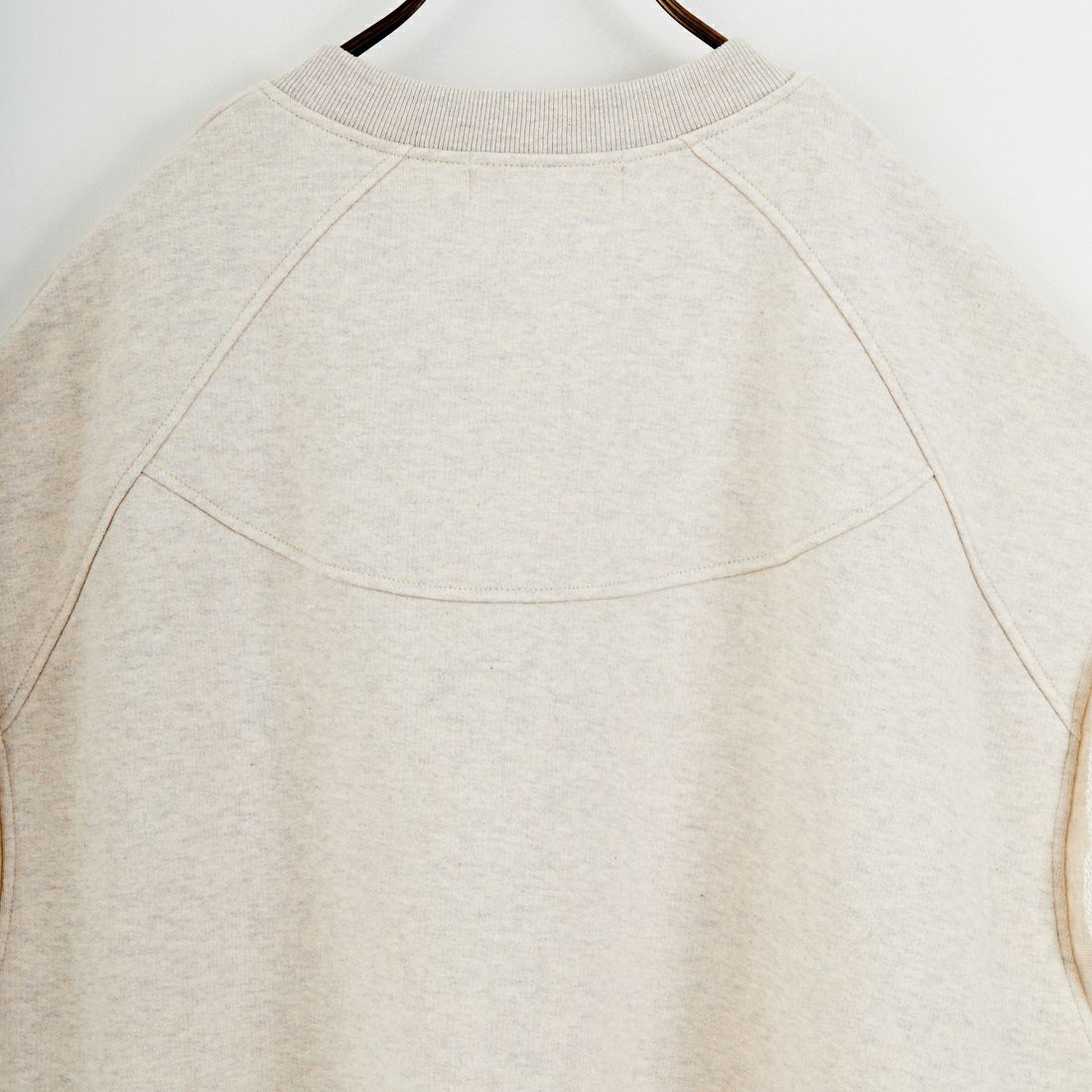 tumugu: [ツムグ] リサイクル度詰め裏毛ベスト [TC25409] 04 IVORY