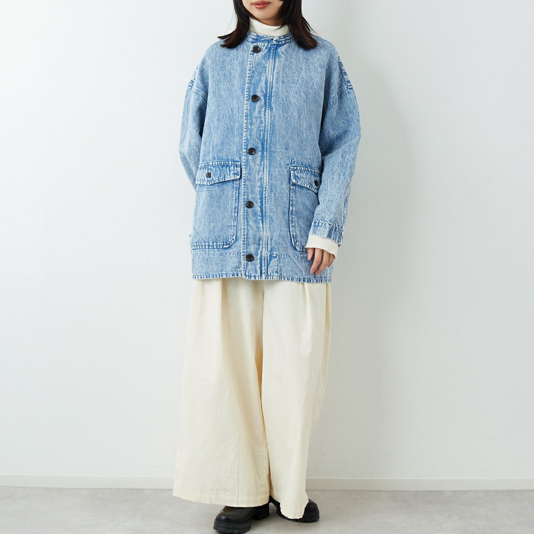 ESTROISLOSE [エストゥロワルーズ] 綿麻デニムジャケット [EB25409] 793 FADE B &&モデル身長：162cm 着用サイズ：F&&