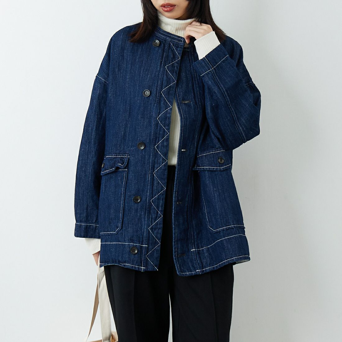 ESTROISLOSE [エストゥロワルーズ] 綿麻デニムジャケット [EB25409] 795 INDIGO &&モデル身長：162cm 着用サイズ：F&&