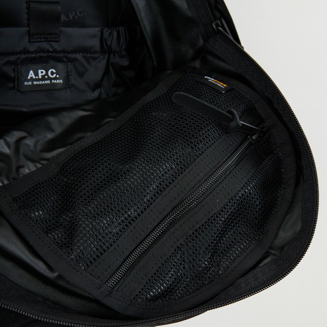 A.P.C. × GREGORY [アーペーセー × グレゴリー] ファインデイ [FINE-DAY] 99 NOIR