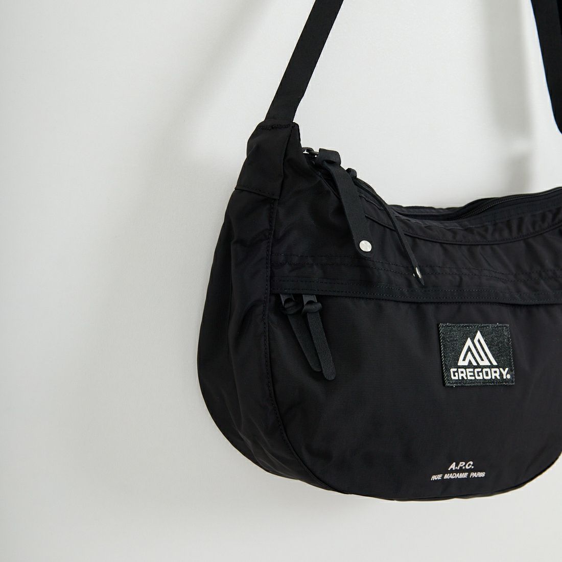 A.P.C. × GREGORY [アーペーセー × グレゴリー] サッチェル ショルダーバッグ M [SACHEL-M] 99 NOIR