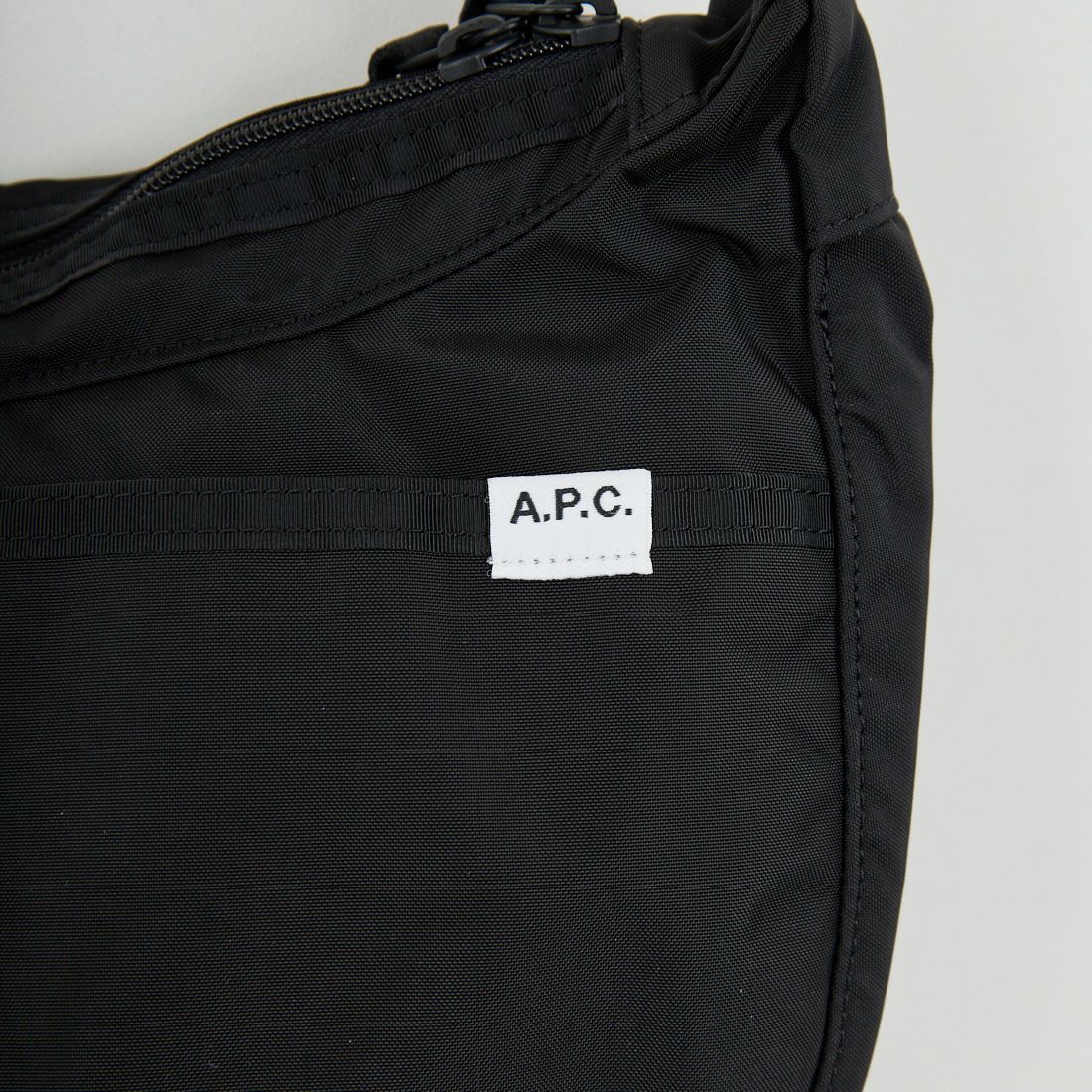 A.P.C. × GREGORY [アーペーセー × グレゴリー] サッチェル ショルダーバッグ M [SACHEL-M] 99 NOIR