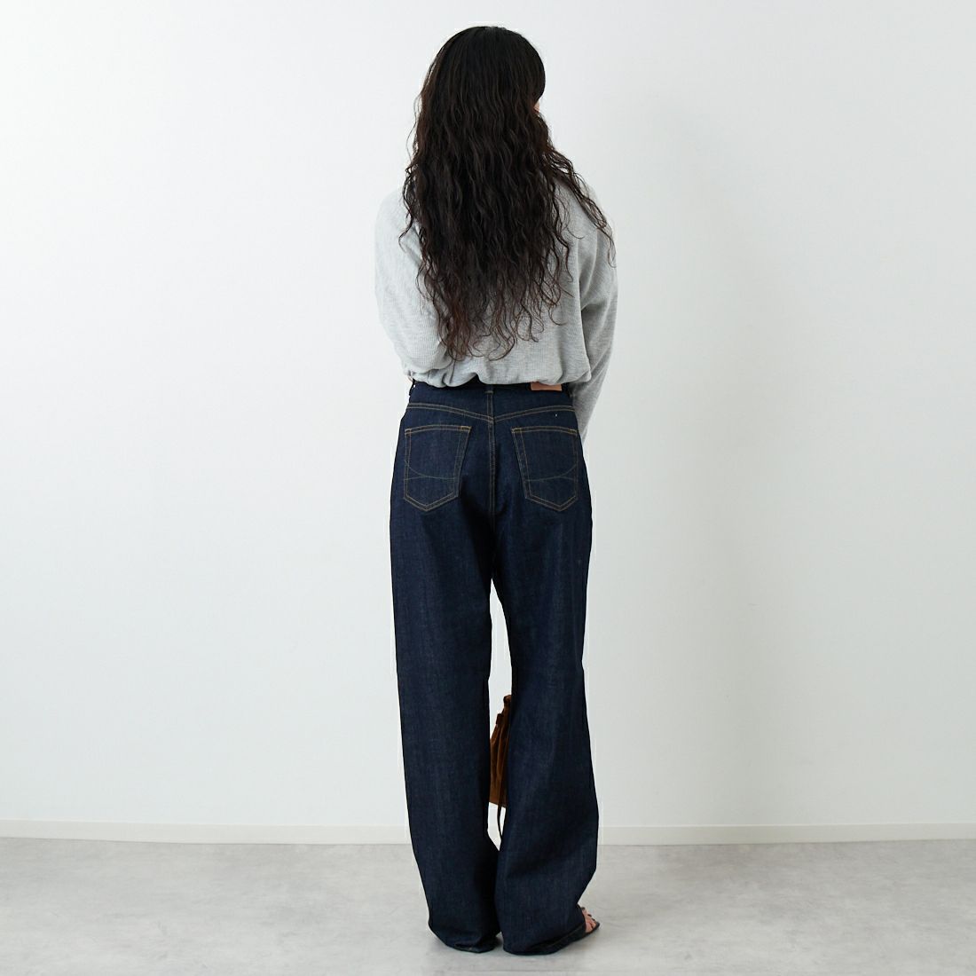 SOMETHING [サムシング] CLAUDIA ヌーボーカーブデニムパンツ [STG19] 00 O.W &&モデル身長：162cm 着用サイズ：S&&