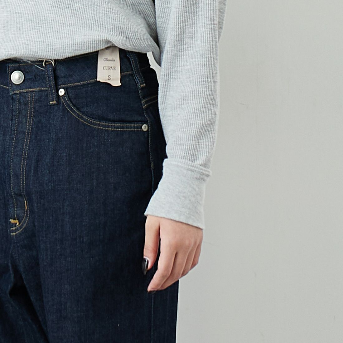 SOMETHING [サムシング] CLAUDIA ヌーボーカーブデニムパンツ [STG19] 00 O.W &&モデル身長：162cm 着用サイズ：S&&