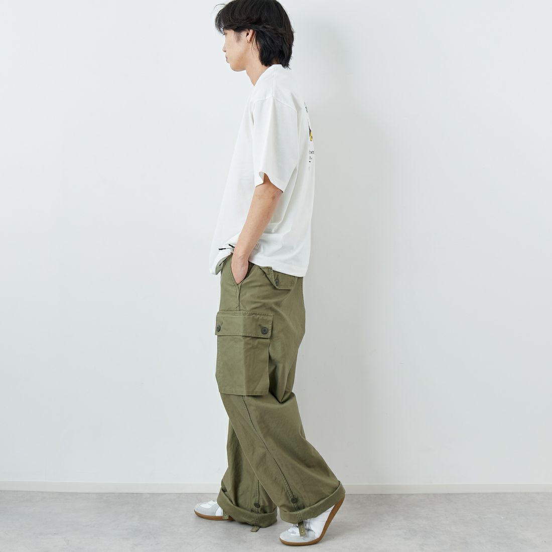 JEANSFACTORY × NANGA [ジーンズファクトリー × ナンガ] 別注 ルーズフィット NEBUKUROバックプリント ドローコードTシャツ [NW26SS-JF8] WHITE &&モデル身長：179cm 着用サイズ：L&&