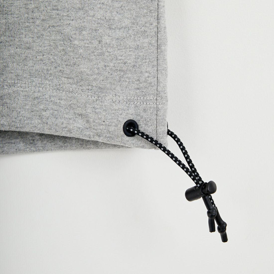 JEANSFACTORY × NANGA [ジーンズファクトリー × ナンガ] 別注 ルーズフィット メッシュ切替え ドローコードTシャツ [NW26SS-JF7] GRAY