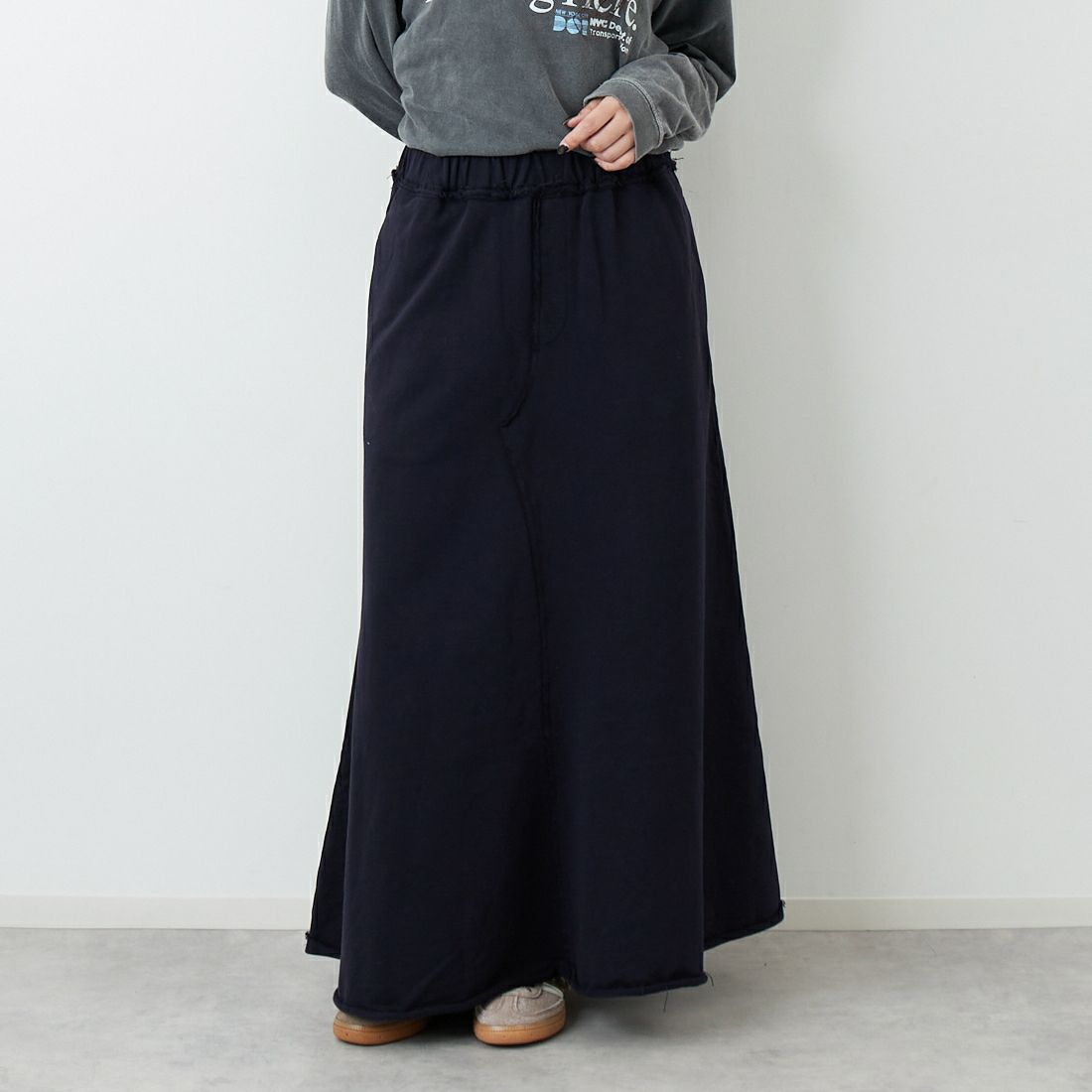 emmi [エミ] スウェットマキシスカート [13WCS261034] DNVY &&モデル身長：162cm 着用サイズ：0&&