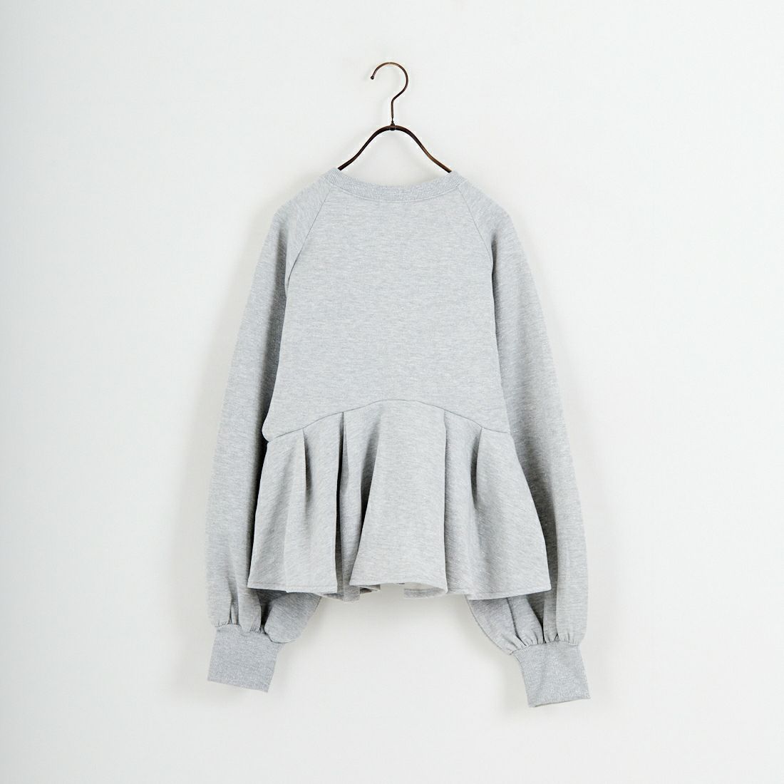 emmi [エミ] ペプラムラメ裏毛プルオーバー [13WCT261018] GRY