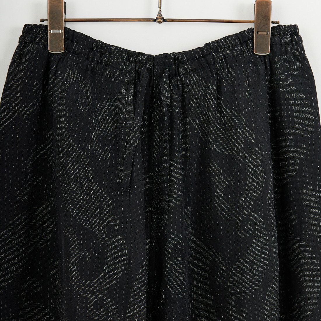 Needles [ニードルズ] レーヨンペイズリージャガード ヒザデルパンツ [SX262] B BLACK