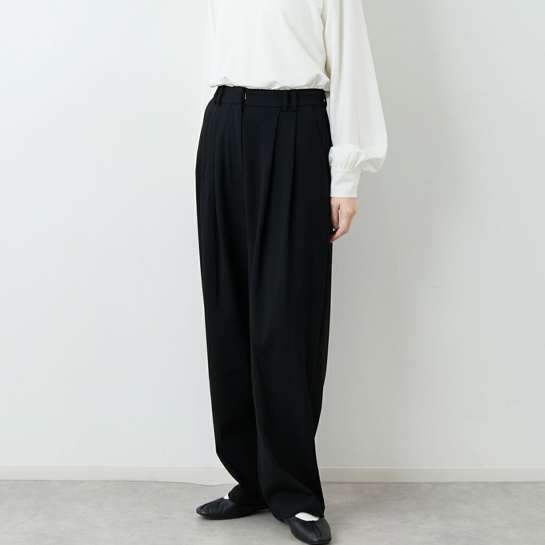 RIM.ARK [リムアーク] ドビーストライプ ダブルタックパンツ [460JSL31-0171] BLK &&モデル身長：162cm 着用サイズ：36&&