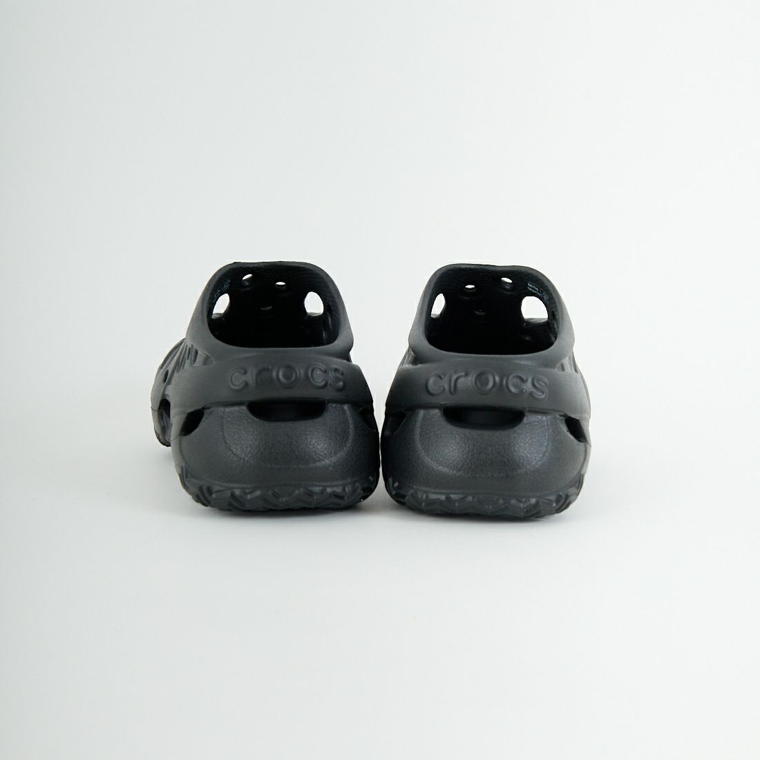 くろすけ Crocs [クロックス] ケージド クロッグ [211141]｜ジーンズ