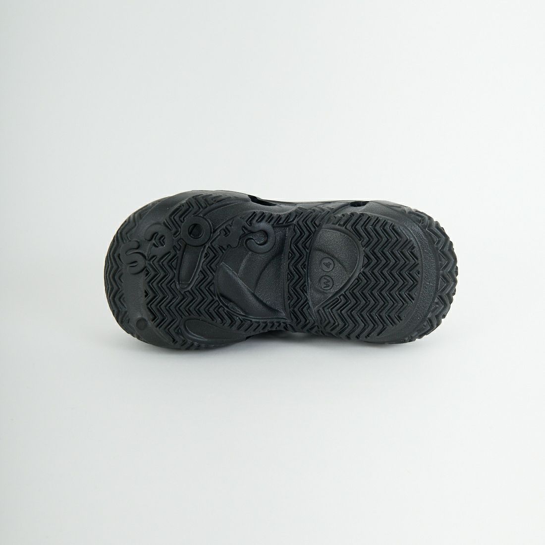 Crocs [クロックス] ケージド クロッグ [211141] BLACK