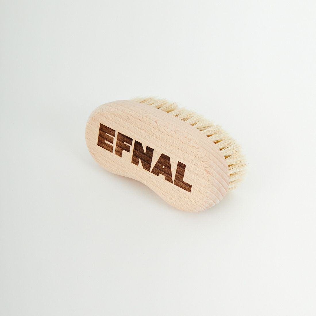 EFNAL care [イフナルケア] 天然白馬毛ブラシ [EFBC001]