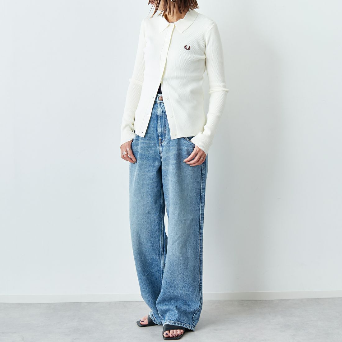 RED CARD TOKYO [レッドカード トーキョー] Dakota Mouse ストレートデニム [72W12101LMS] S-LEGACY M &&モデル身長：159cm 着用サイズ：24&&