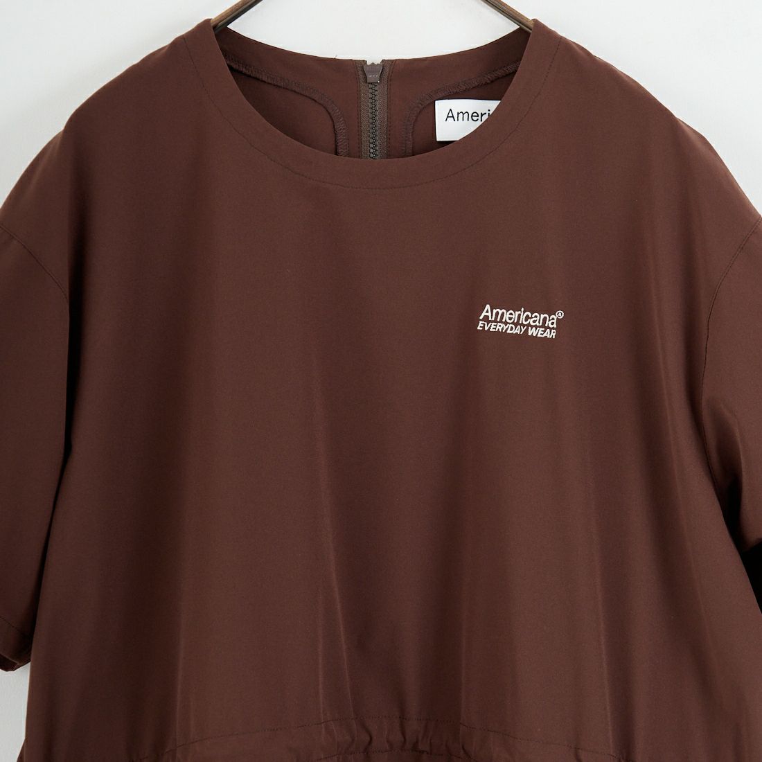 Americana × JEANS FACTORY [アメリカーナ × ジーンズファクトリー] 別注 ウエストギャザー マキシ丈 ナイロンワンピース [ASO-S-849-JF] ﾌﾞﾗｳﾝ