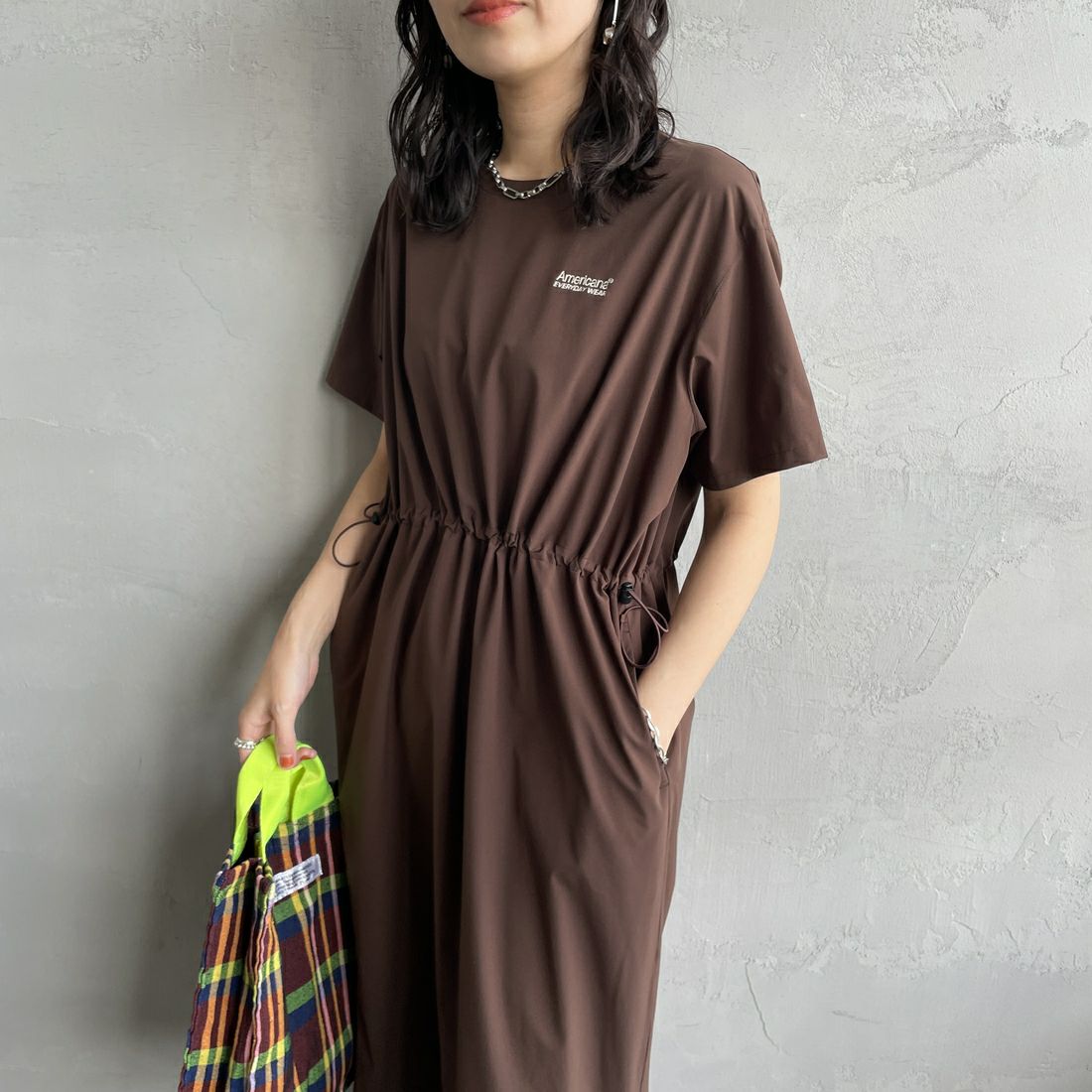 Americana × JEANS FACTORY [アメリカーナ × ジーンズファクトリー] 別注 4WAYストレッチ ウエストギャザー マキシ丈ワンピース [ASO-S-849-JF] ﾌﾞﾗｳﾝ &&モデル身長：160cm 着用サイズ：ONE SIZE&&