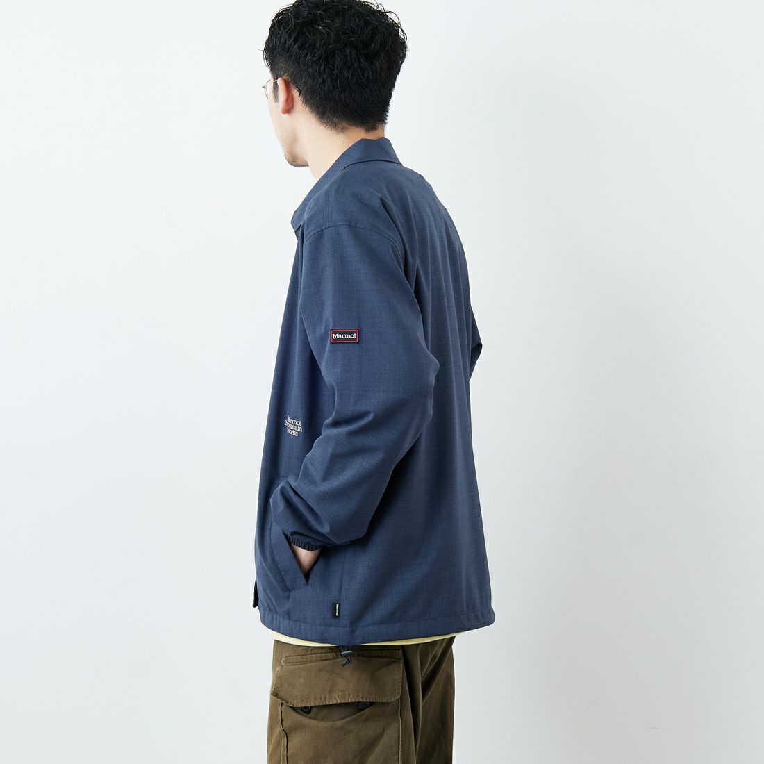 Marmot [マーモット] 別注 メリノウール コーチジャケット [MTSS26MJK330IN-JF] NAVY &&モデル身長：168cm 着用サイズ：L&&