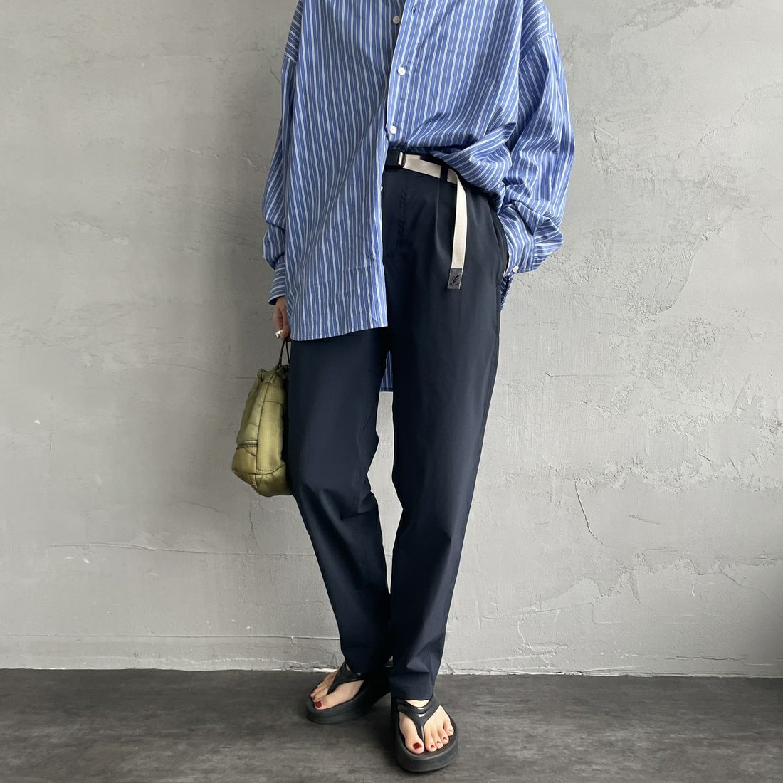 GRAMiCCi [グラミチ] 別注 エブリデイ ナイロンパンツ [GUP6-S2013-JF] MIDNIGHT &&モデル身長：158cm 着用サイズ：S&&