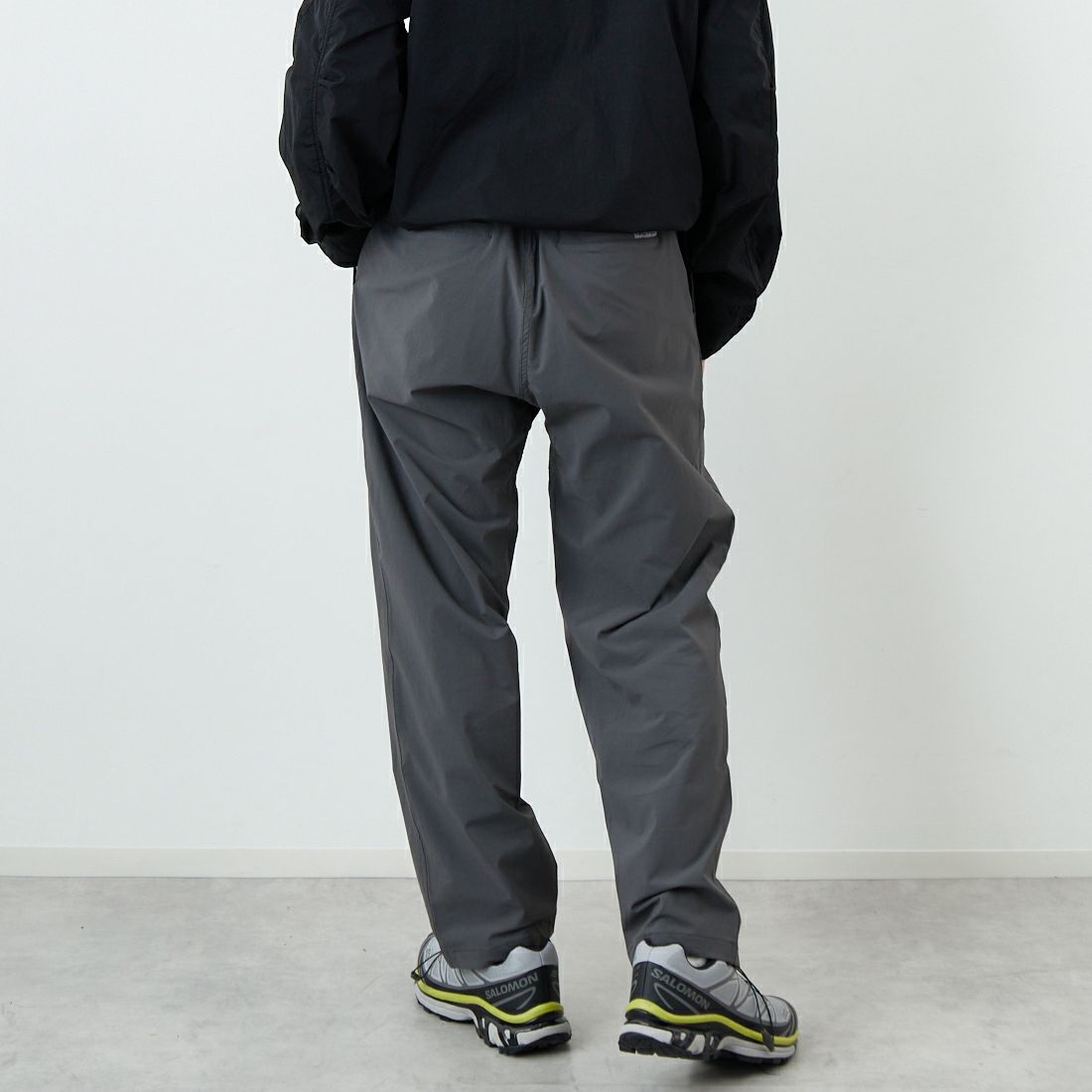 GRAMiCCi [グラミチ] 別注 エブリデイ ナイロンパンツ [GUP6-S2013-JF] GRAY &&モデル身長：168cm 着用サイズ：L&&