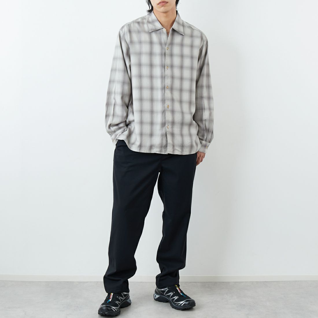 Marmot [マーモット] 別注 メリノウール タックパンツ [MTSS26MPT331IN-JF] BLACK &&モデル身長：179cm 着用サイズ：L&&