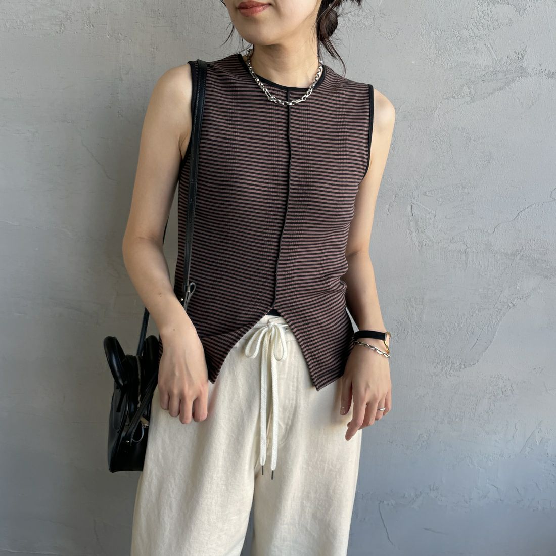 BROWN&&モデル身長：160cm 着用サイズ：F&&