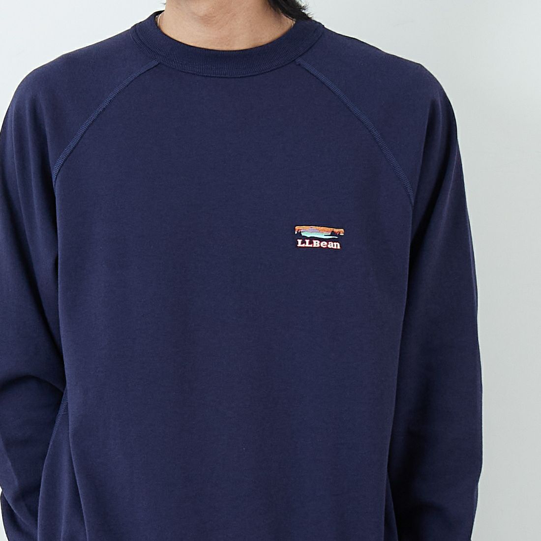 L.L.BEAN [エルエルビーン] PORTAGE クルーネックスウェット [6175-3049] 67 NAVY &&モデル身長：179cm 着用サイズ：M&&