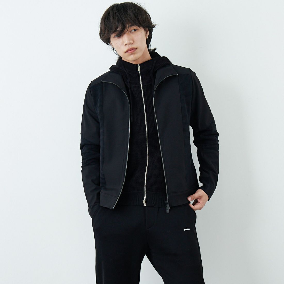 BLACK&&モデル身長：179cm 着用サイズ：2&&