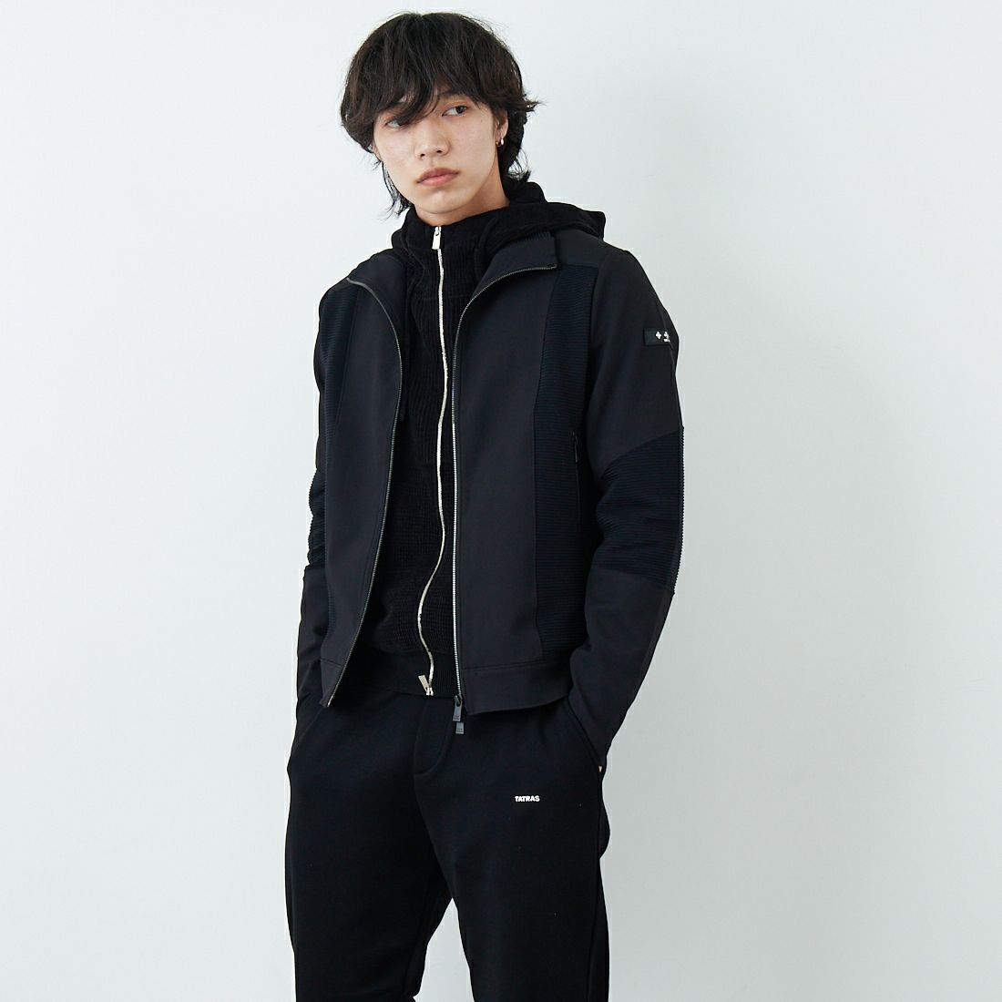 TATRAS [タトラス] SPRESE/スプレーゼ ブルゾン [MCKZ0044033588] BLACK &&モデル身長：179cm 着用サイズ：2&&