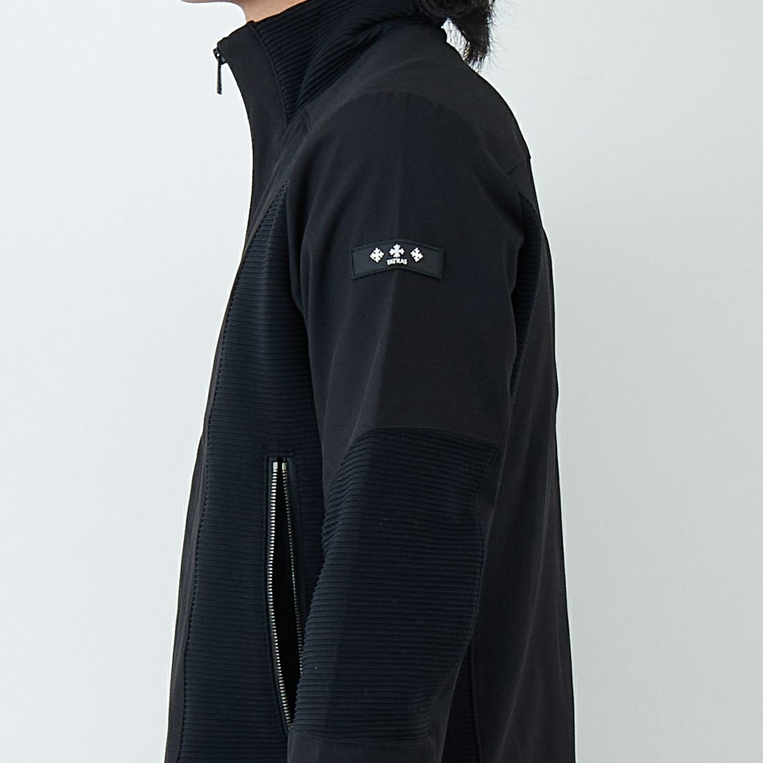 TATRAS [タトラス] SPRESE/スプレーゼ ブルゾン [MCKZ0044033588] BLACK &&モデル身長：179cm 着用サイズ：2&&