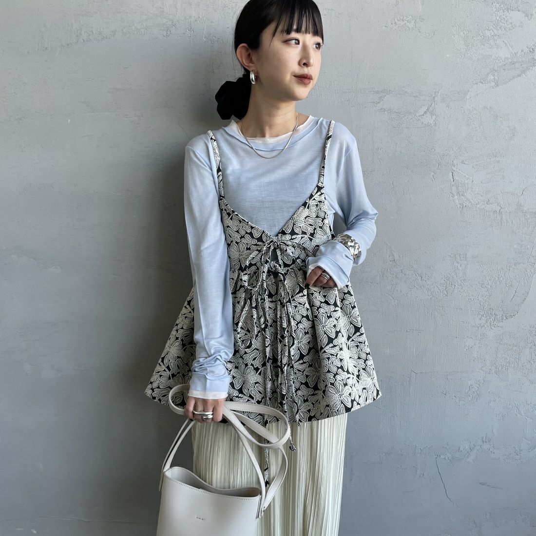 nenom [ネノム] マルチWAY ジャガード ペプラムキャミブラウス [NE26312007] 02 BLK/OFF &&モデル身長：150cm 着用サイズ：F&&