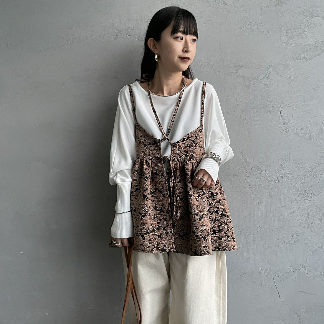 nenom [ネノム] マルチWAY ジャガード ペプラムキャミブラウス [NE26312007] 28 BLK/BRN &&モデル身長：150cm 着用サイズ：F&&