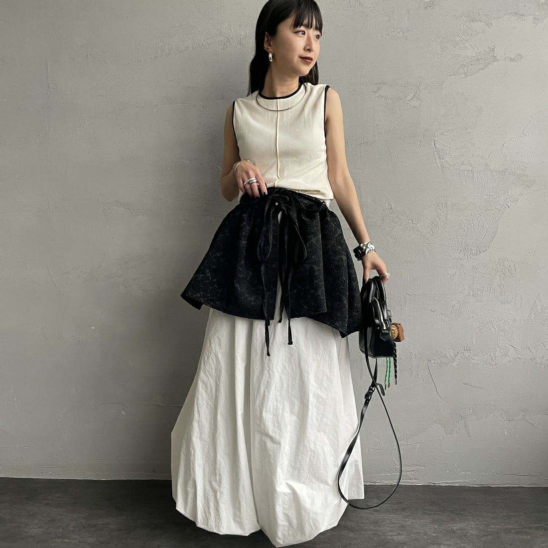 nenom [ネノム] マルチWAY ジャガード ペプラムキャミブラウス [NE26312007] 09 BLACK &&モデル身長：150cm 着用サイズ：F&&