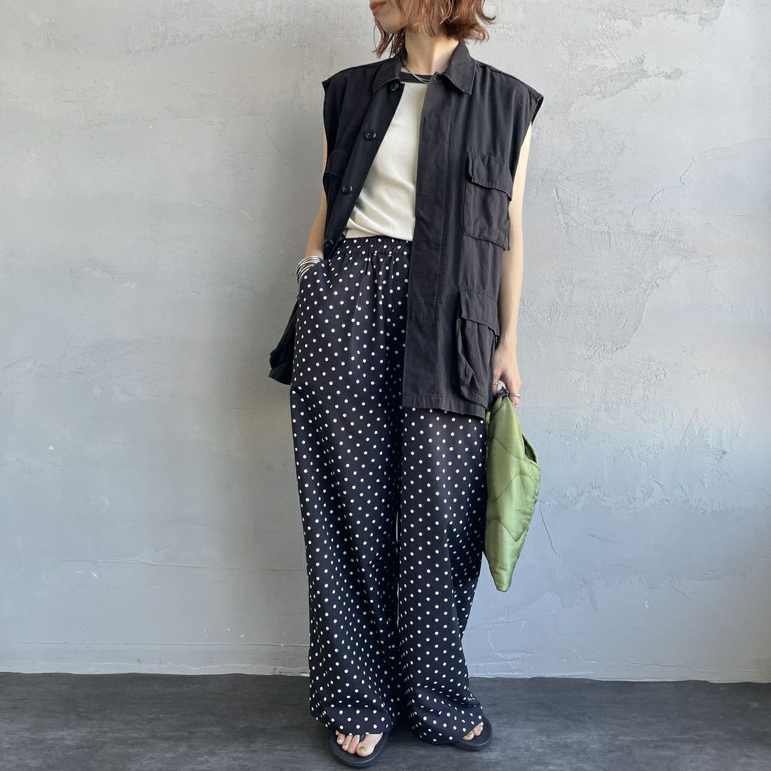 UNIVERSAL OVERALL [ユニバーサルオーバーオール] 別注 総柄イージーワイドパンツ [U2612634IN-JF] BLKﾄﾞｯﾄ