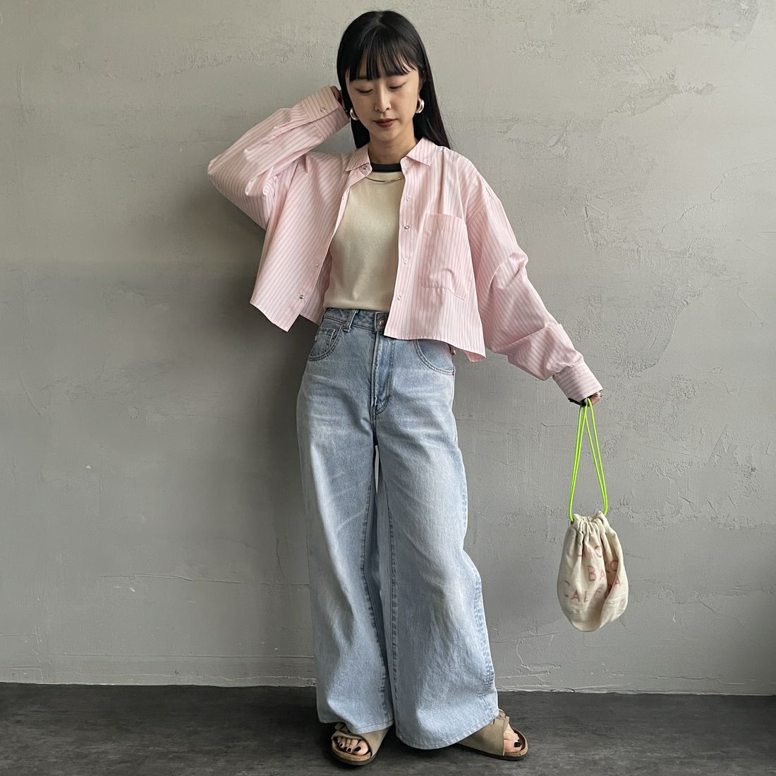 UNIVERSAL OVERALL [ユニバーサルオーバーオール] 別注 ショート丈 ビッグポケットストライプシャツ [U2533158IN-JF] ﾋﾟﾝｸ &&モデル身長：150cm 着用サイズ：F&&