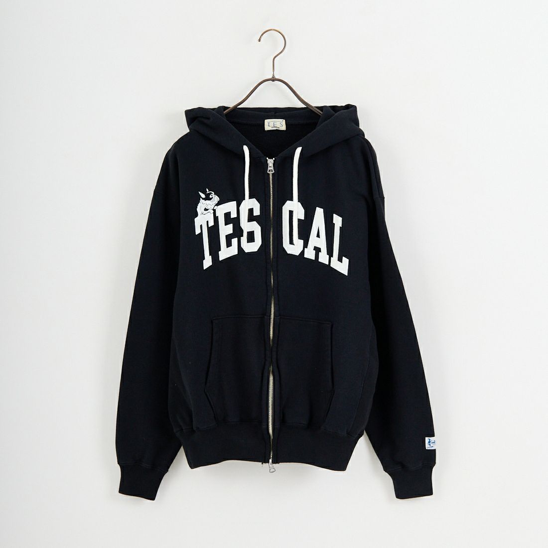 01 BLACK