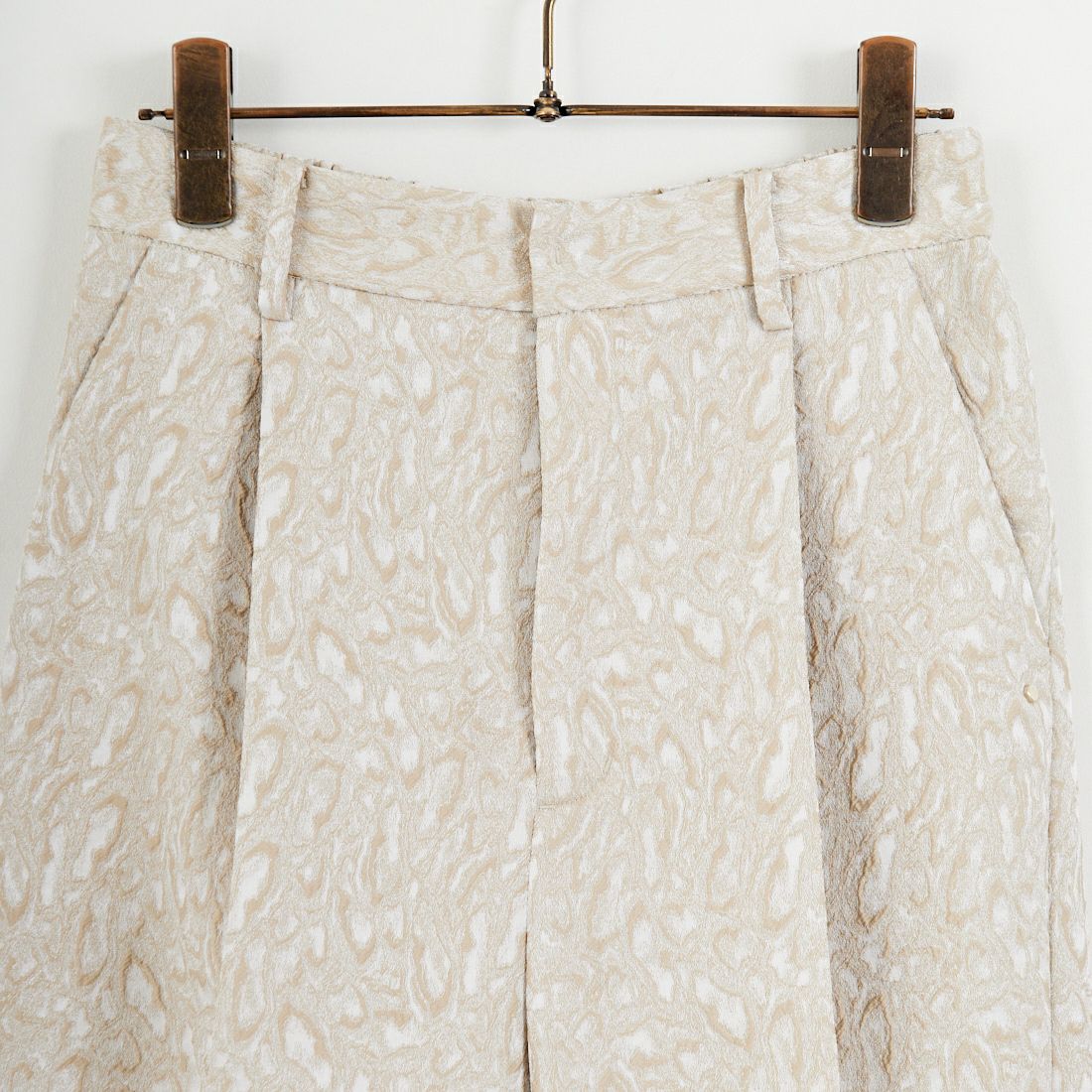 CHIGNON [シニヨン] ジャガードストレートパンツ [3856-453MK] BEIGE