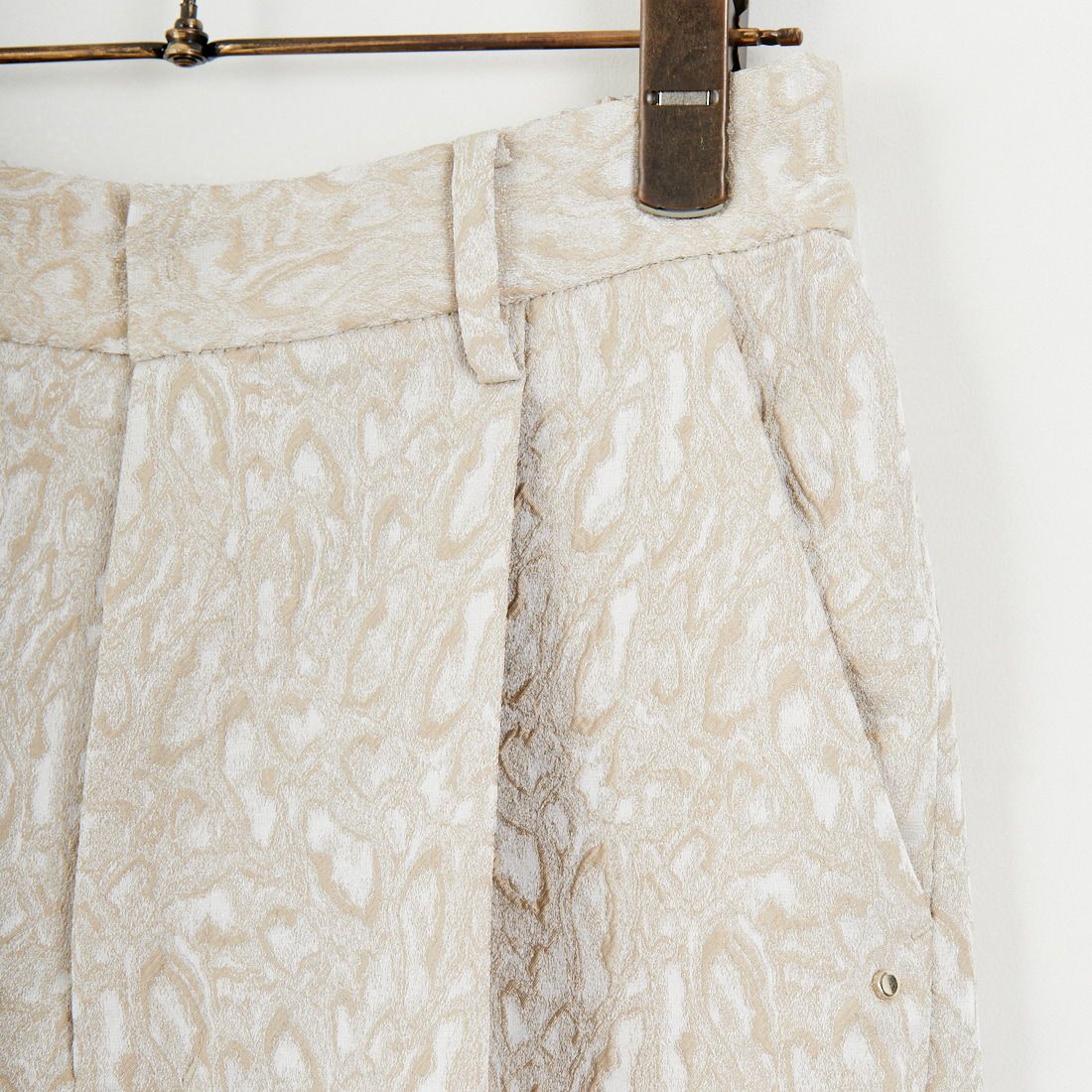 CHIGNON [シニヨン] ジャガードストレートパンツ [3856-453MK] BEIGE