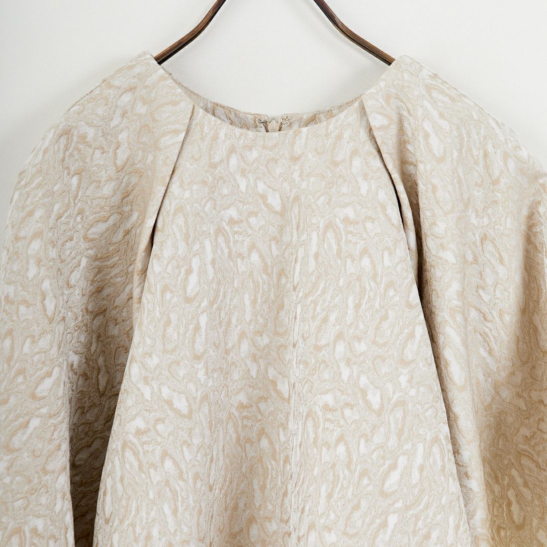 CHIGNON [シニヨン] ジャガードシアーブラウス [1956-452MK] BEIGE