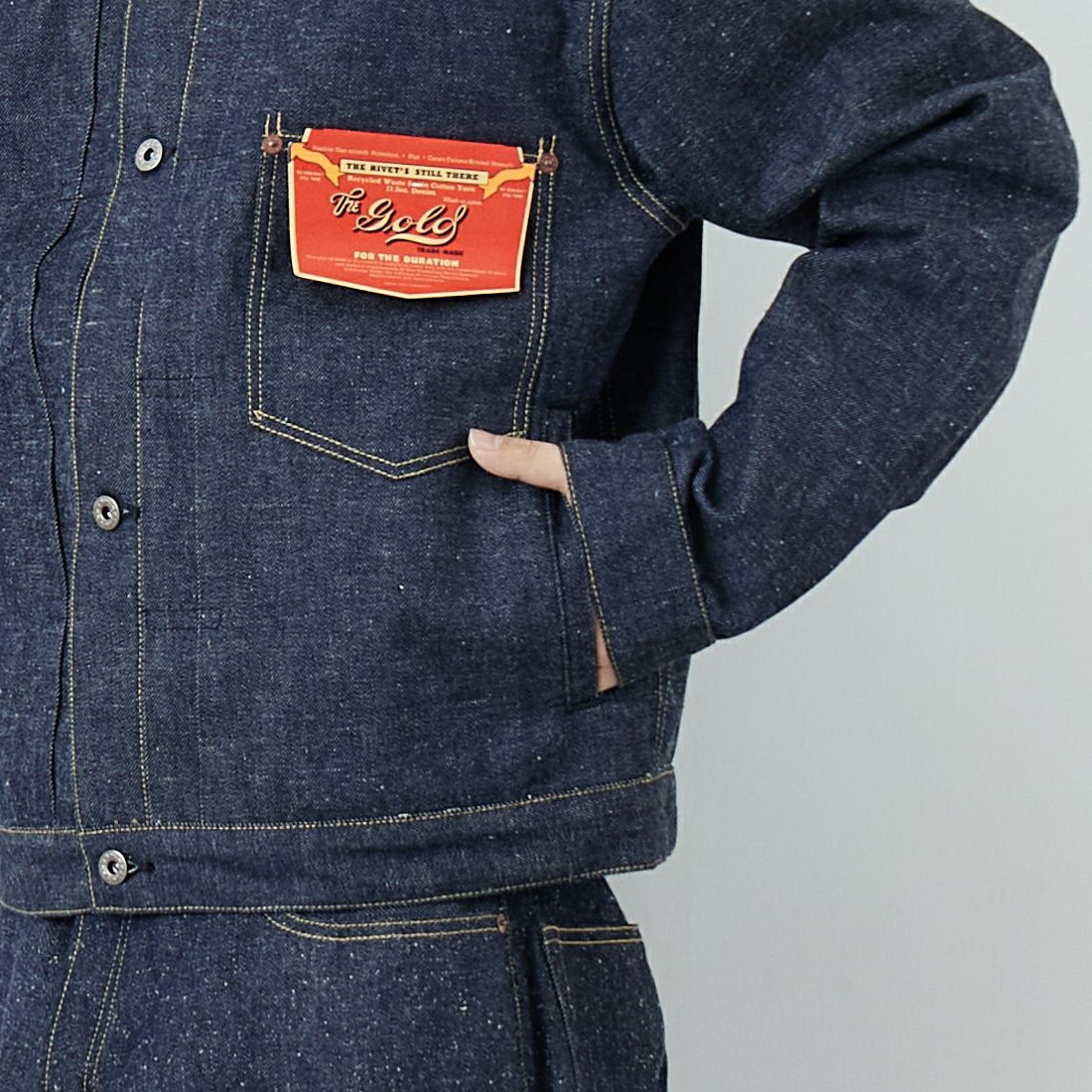 GOLD [ゴールド] 11.5oz デニムブラウス WW2モデル [GL15860N] 420 N.NAVY &&モデル身長：179cm 着用サイズ：M&&