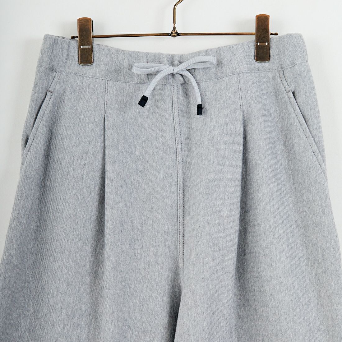 PERS PROJECTS [パースプロジェクト] ハキームツイストトラウザー ソリッド [26SP-23121SD] GRAY