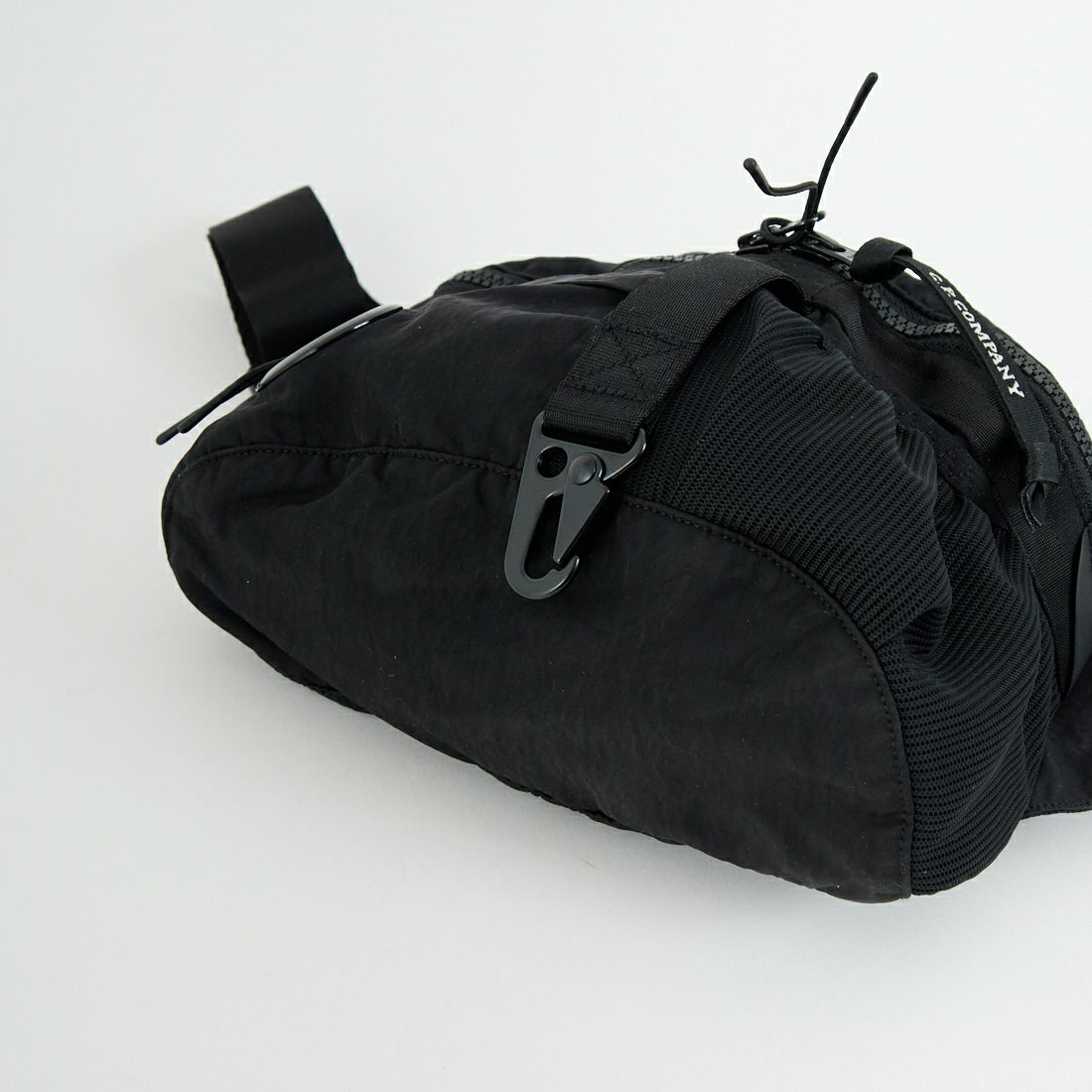 C.P.COMPANY [シーピーカンパニー] ナイロンB レンズウエストバッグ [20CMAC043A] 999 BLACK