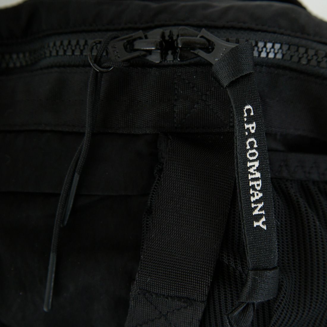 C.P.COMPANY [シーピーカンパニー] ナイロンB レンズウエストバッグ [20CMAC043A] 999 BLACK