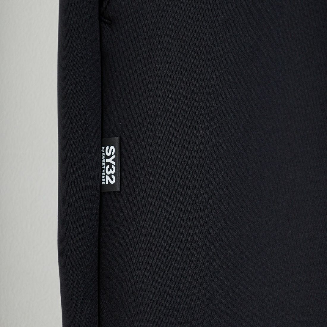 SY32 [エスワイサーティトゥ] ダブルニットゴシックロゴパンツ [32-26SN1-06] BLACK