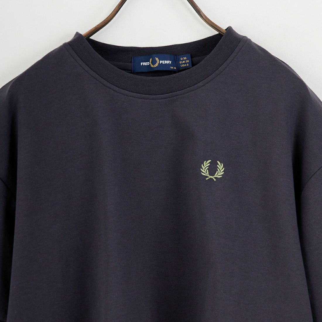 FRED PERRY [フレッドペリー] 別注 ツインティップライン ワンポイントロゴ刺繍 ショートポンチTシャツ [FPW-26S-034-JF] ANCHOR GRE