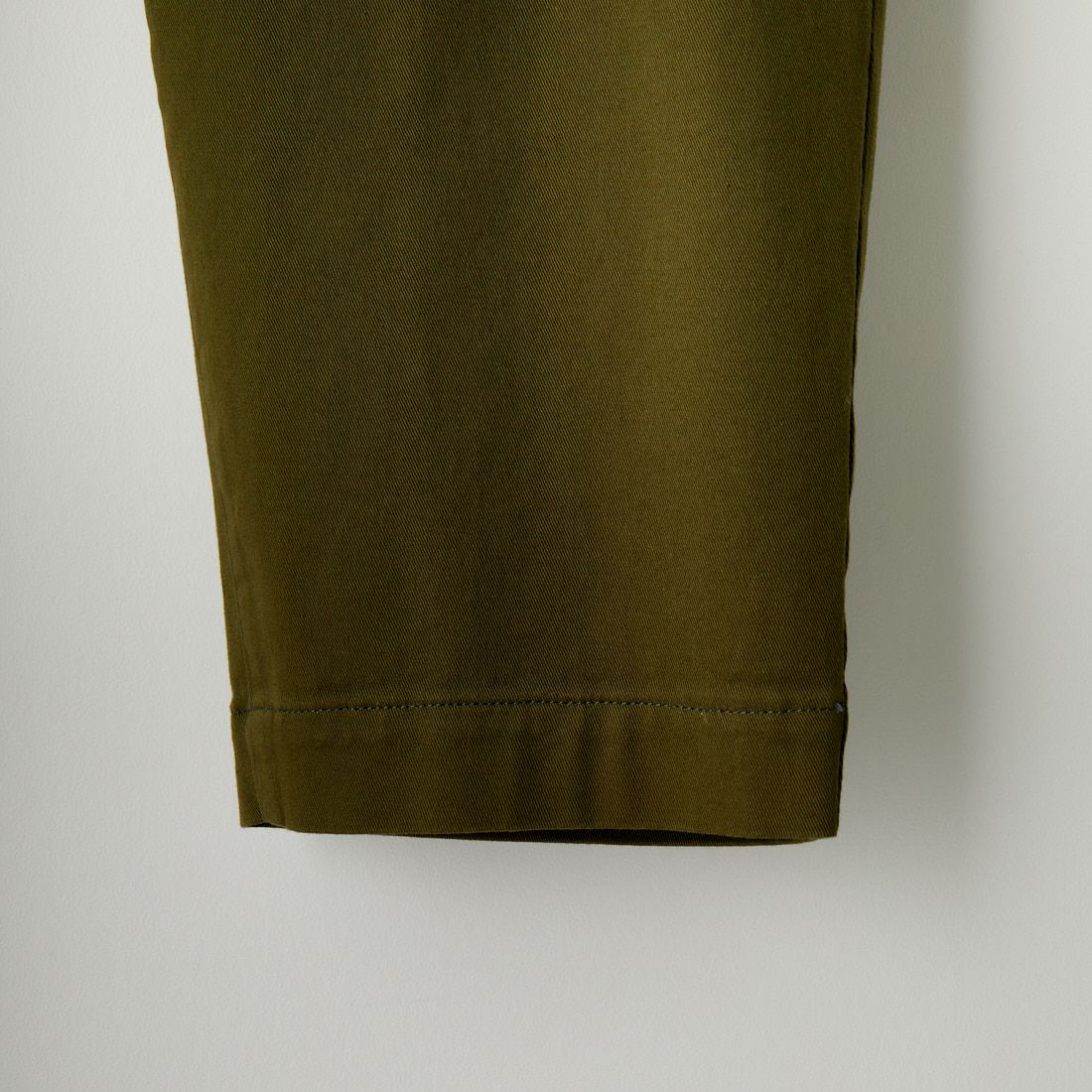 VALTA [ヴァルタ] 別注 タックテーパードチノパンツ [VA3018-JF] 450 OLIVE