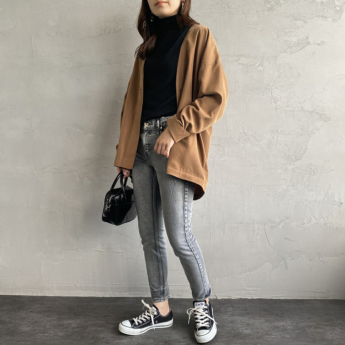 upper hights [アッパーハイツ] THE STELLA フィットミドルライズガールフレンドデニム [861219-RST] RUST&&モデル身長：160cm 着用サイズ：24&&
